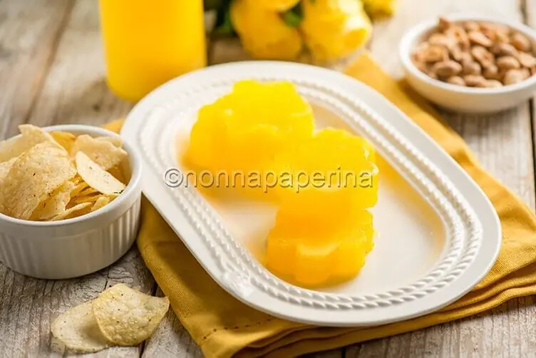 Gelatina di cocktail mimosa, la bevanda che si fa dessert