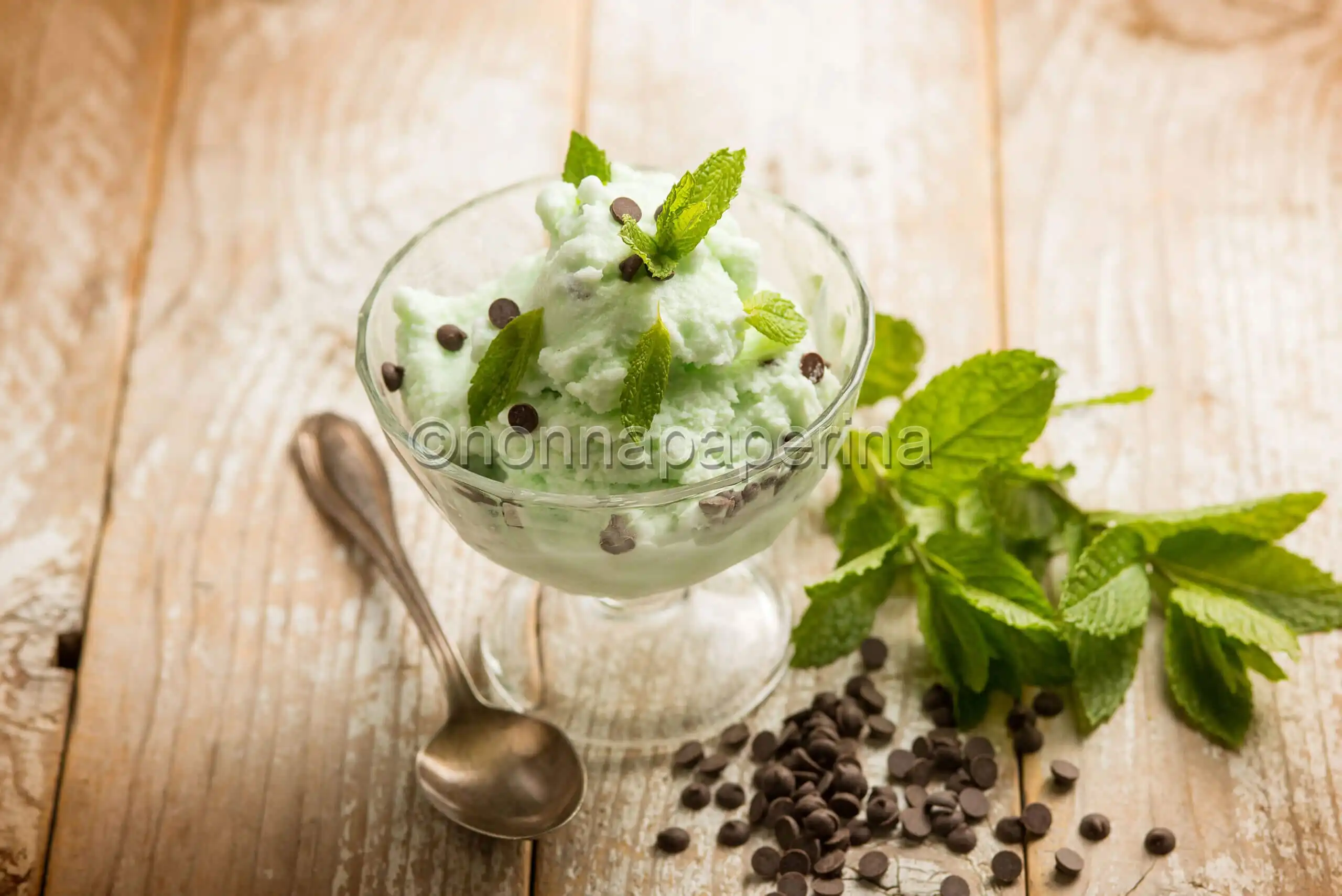 Gelato menta e cioccolato, l’abbinamento dell’estate