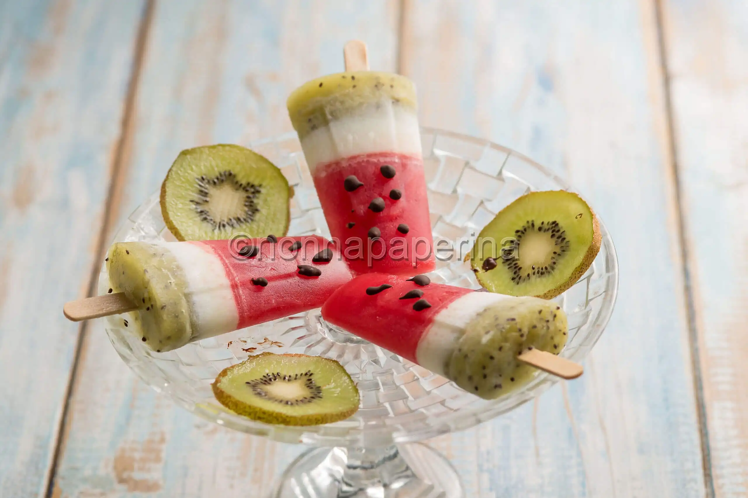 Ghiaccioli alla frutta tricolore: una ricetta estiva golosa
