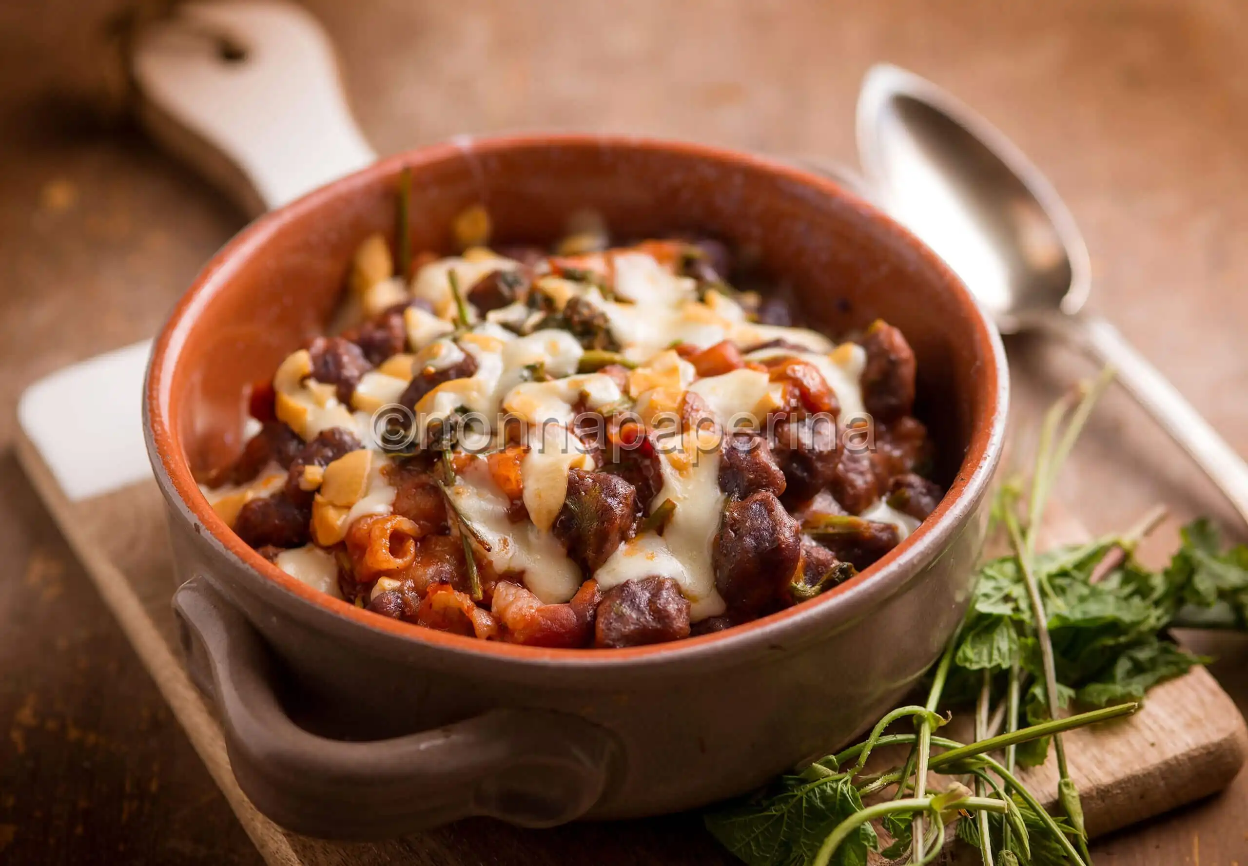 Gnocchi di patate e bruscandoli, un primo rustico
