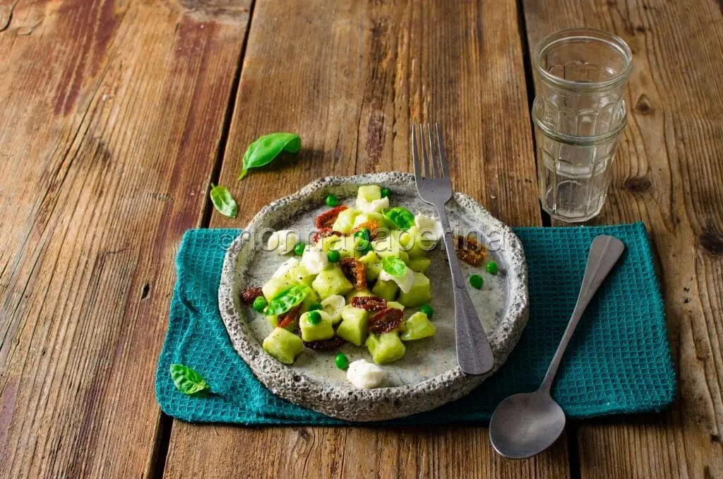 Gnocchi di ricotta e piselli: un primo piatto senza glutine