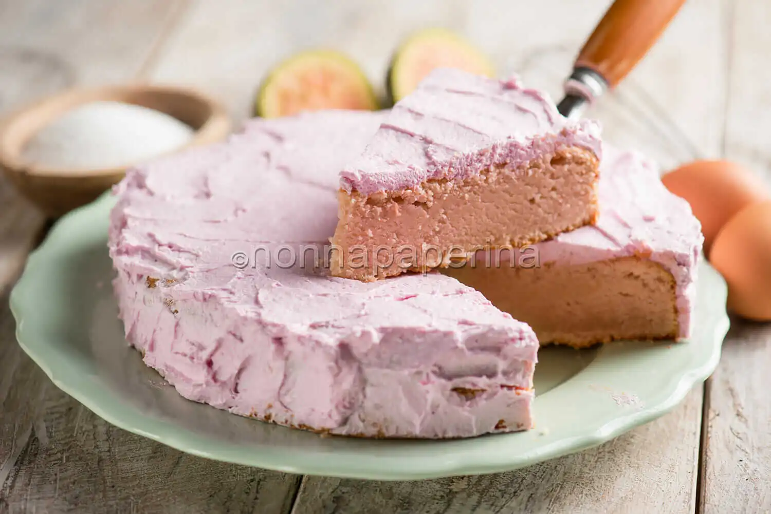 Hawaiian Guava Cake, un dolce dal sapore esotico