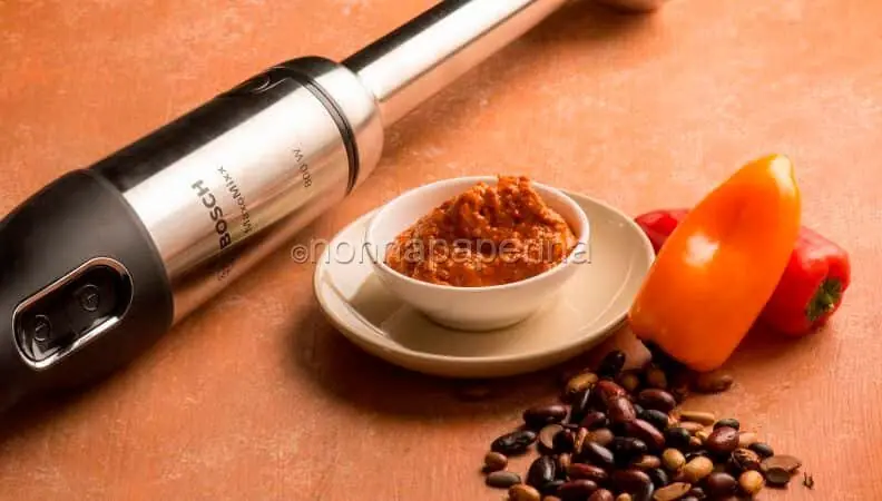 Hummus di fagioli e peperoni: un carico di proteine vegetali e vitamine