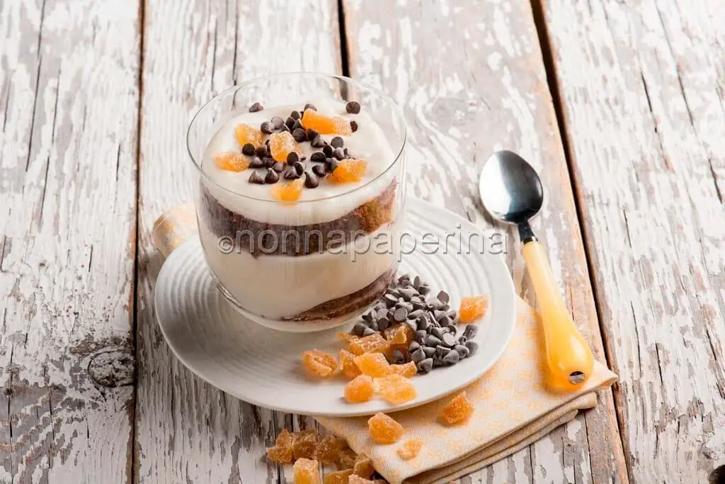 Il tiramisù con Pan di Spagna al cacao e zenzero candito
