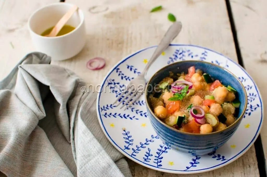 Insalata di amaranto con legumi e verdure