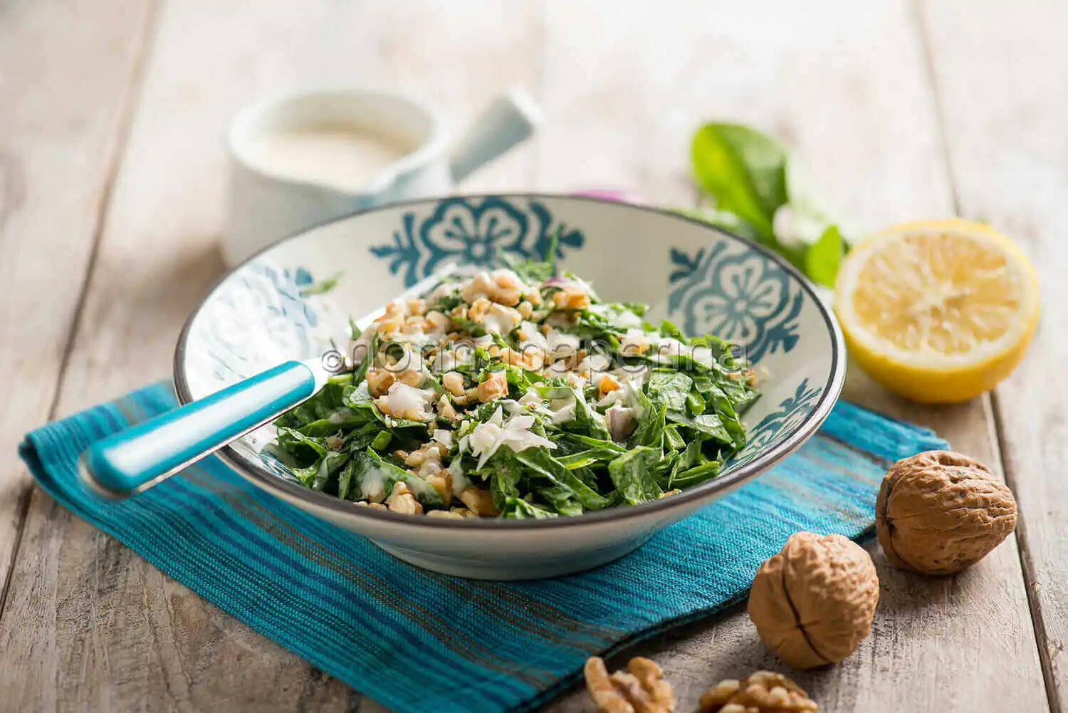 Insalata di spinaci, un contorno completo