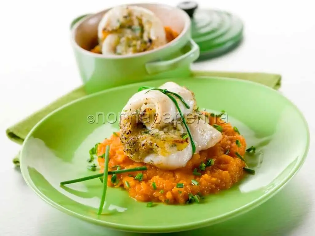 Involtini di nasello al forno con purè di patate gluten-free
