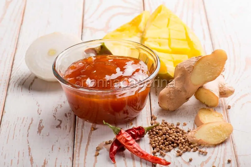 La gustosa salsa Chutney di mango si prepara così…