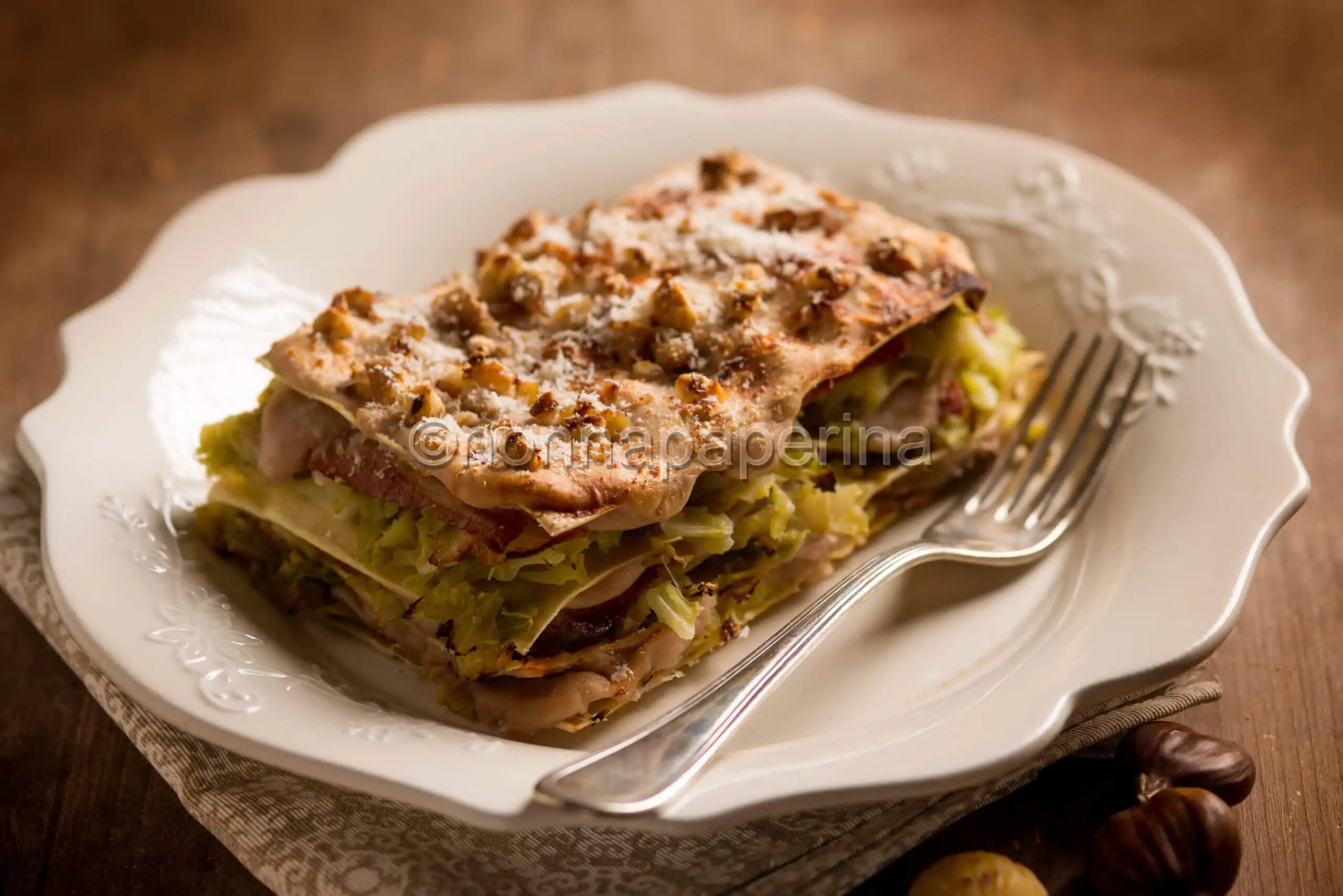 Lasagne con verza e castagne, un primo autunnale