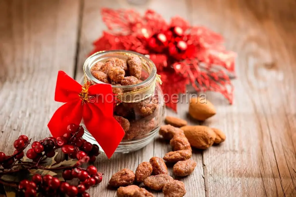 Mandorle o nocciole pralinate, piccole delizie