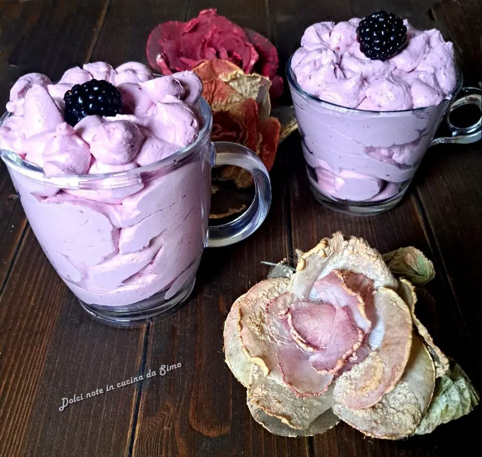 Mousse alle more