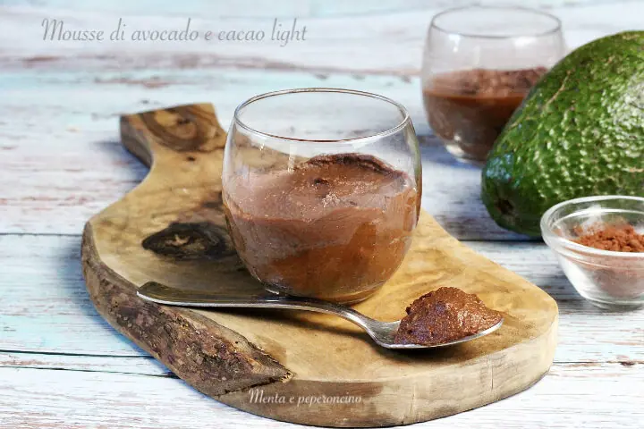 Mousse di avocado e cacao light