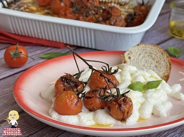 Mousse di mozzarella e pomodorini confit