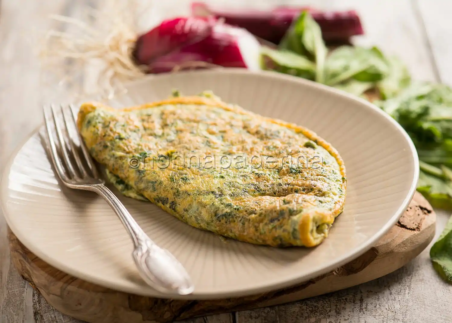 Omelette con borragine, una piacevole alternativa