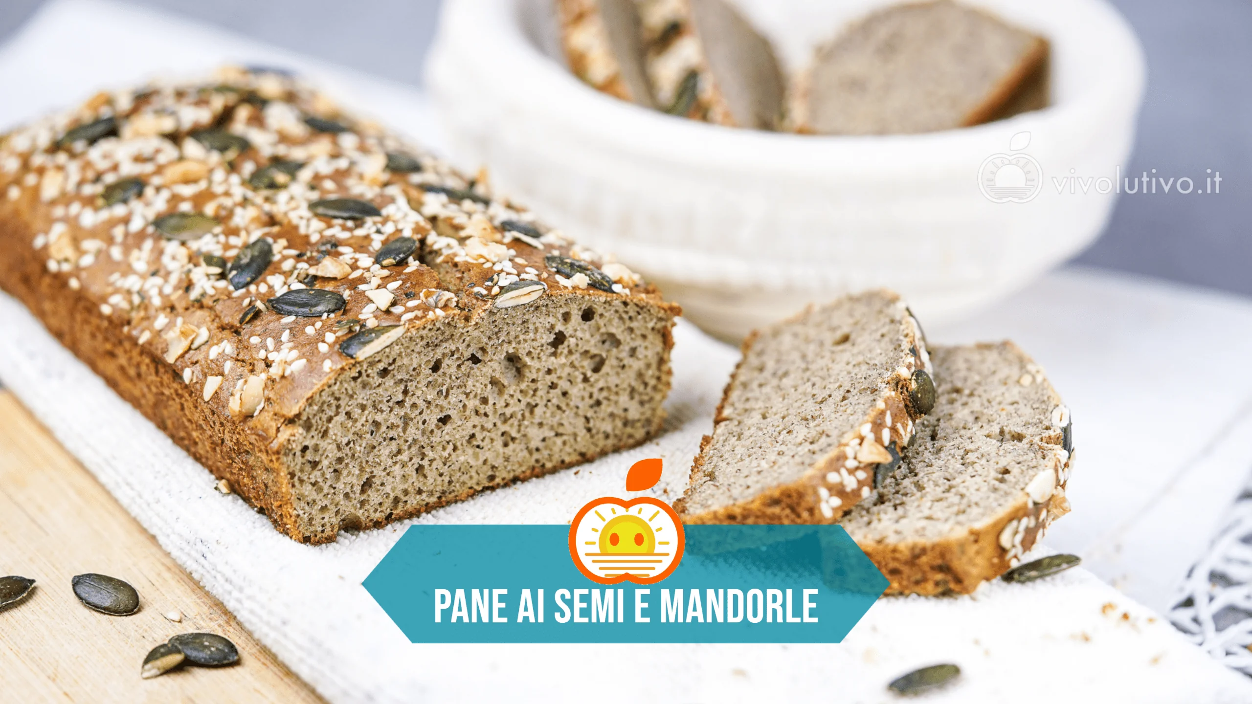 Pane ai semi e mandorle senza glutine