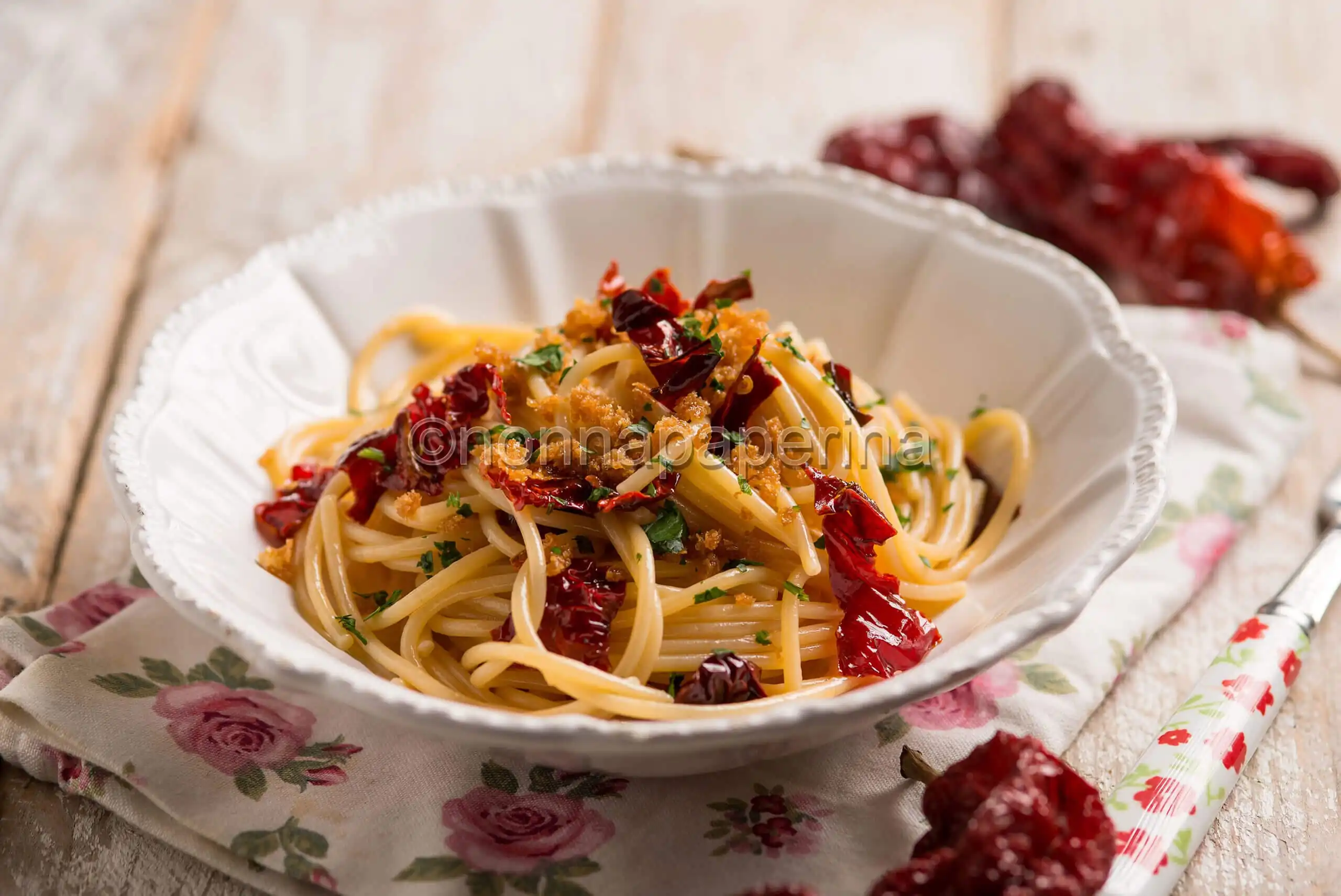 Pasta ai peperoni cruschi, un primo dal sapore rustico