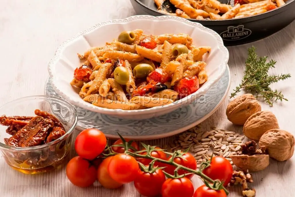 Pasta al pesto mediterraneo : un piatto semplice