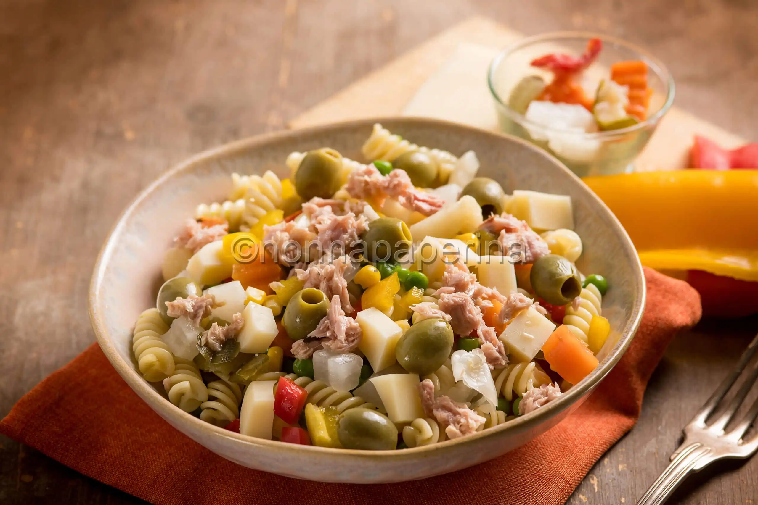 Pasta fredda mista, un primo piatto colorato e saporito
