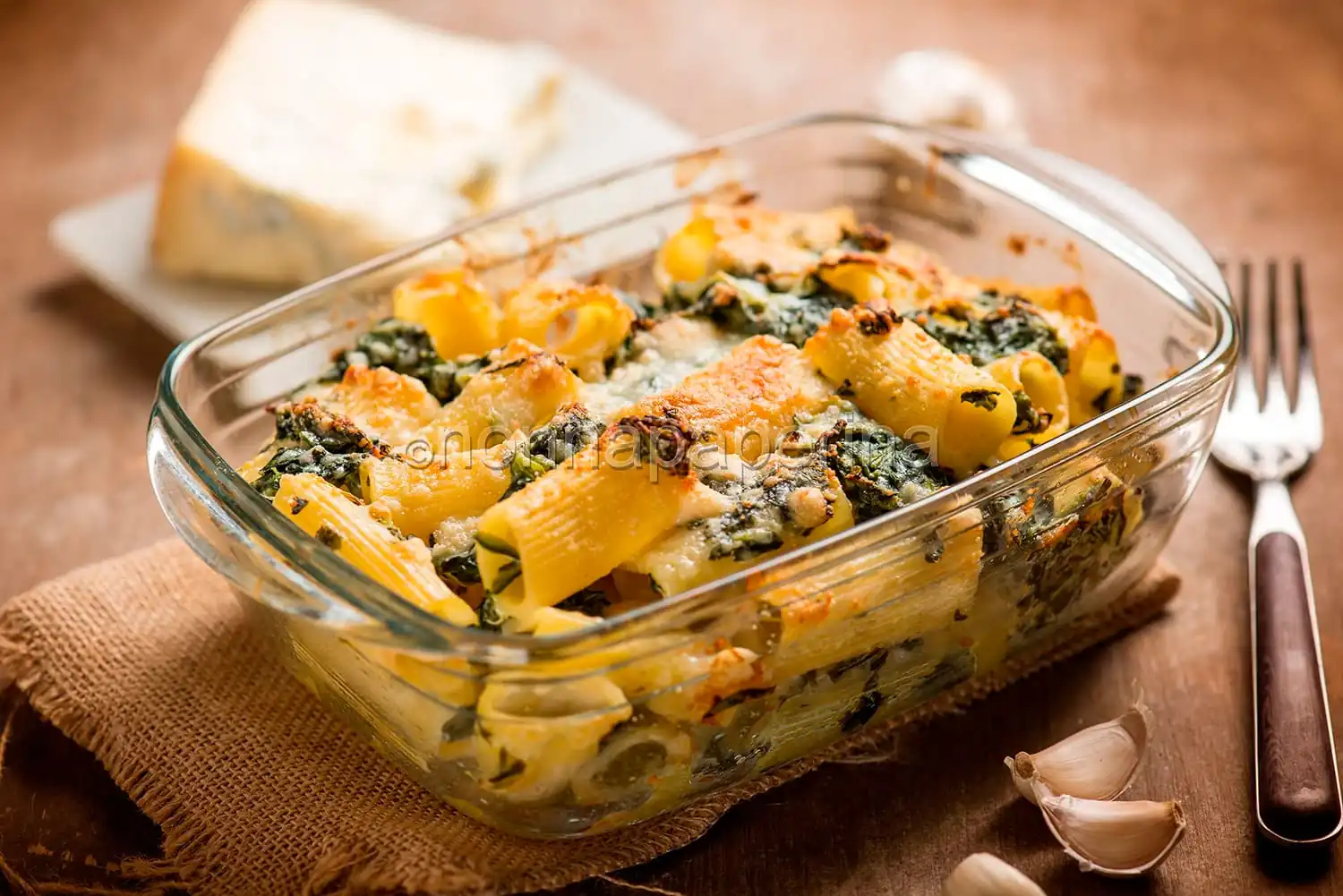 Pasta gratinata agli spinaci, una pasta al forno squisita