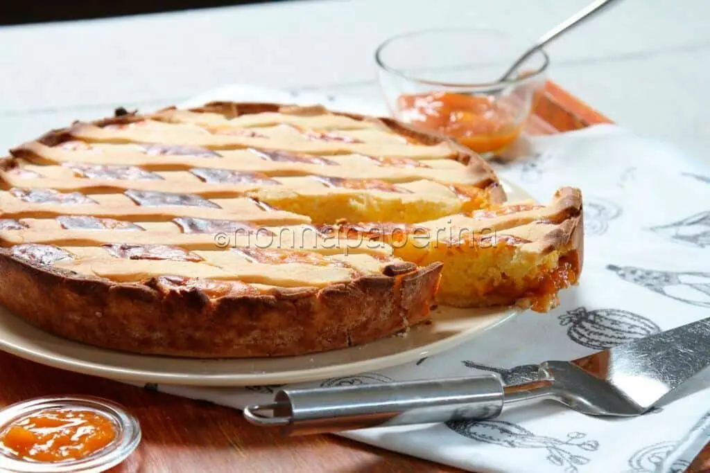 Pastiera di riso con composta di albicocche del Vesuvio: bontà a non finire!