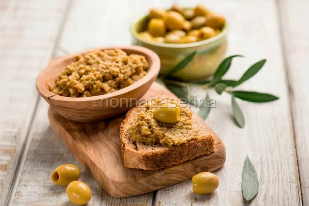 Patè di olive verdi