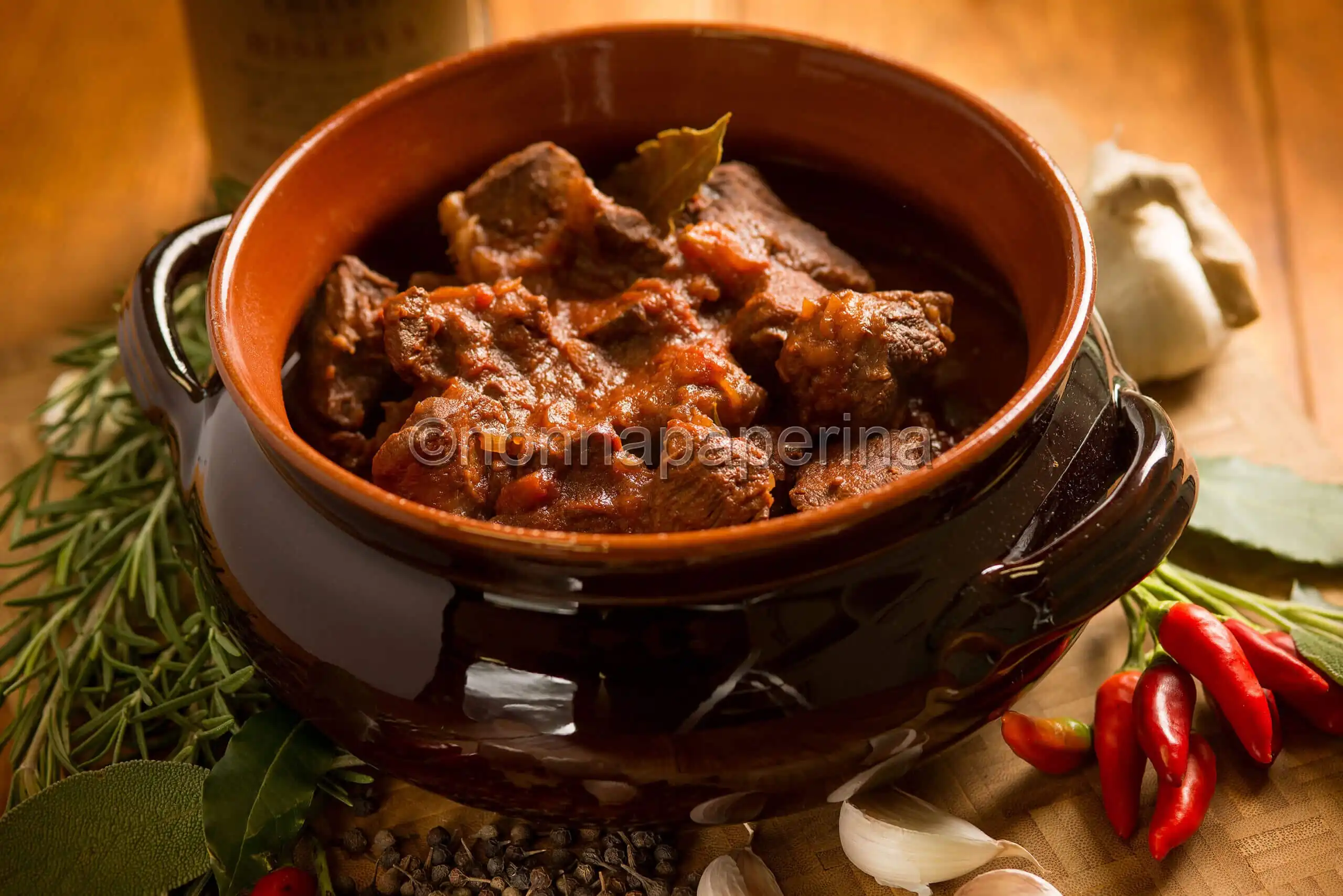 Peposo toscano, la ricetta dello stufato di carne al pepe