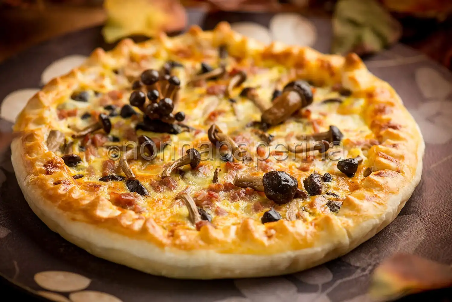 Quiche ai funghi chiodini, una torta leggera e gustosa