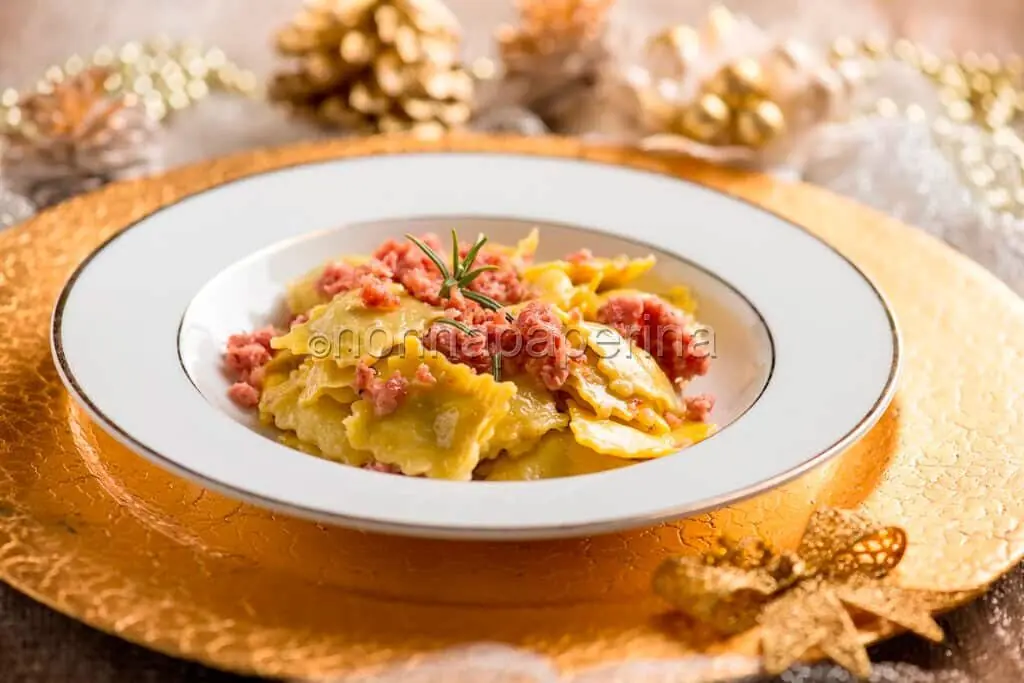 Ravioli di oca con salsiccia, un pranzo diverso dal solito