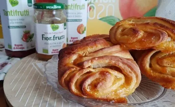 Ricetta dei Franzbrötchen alla Fiordifrutta