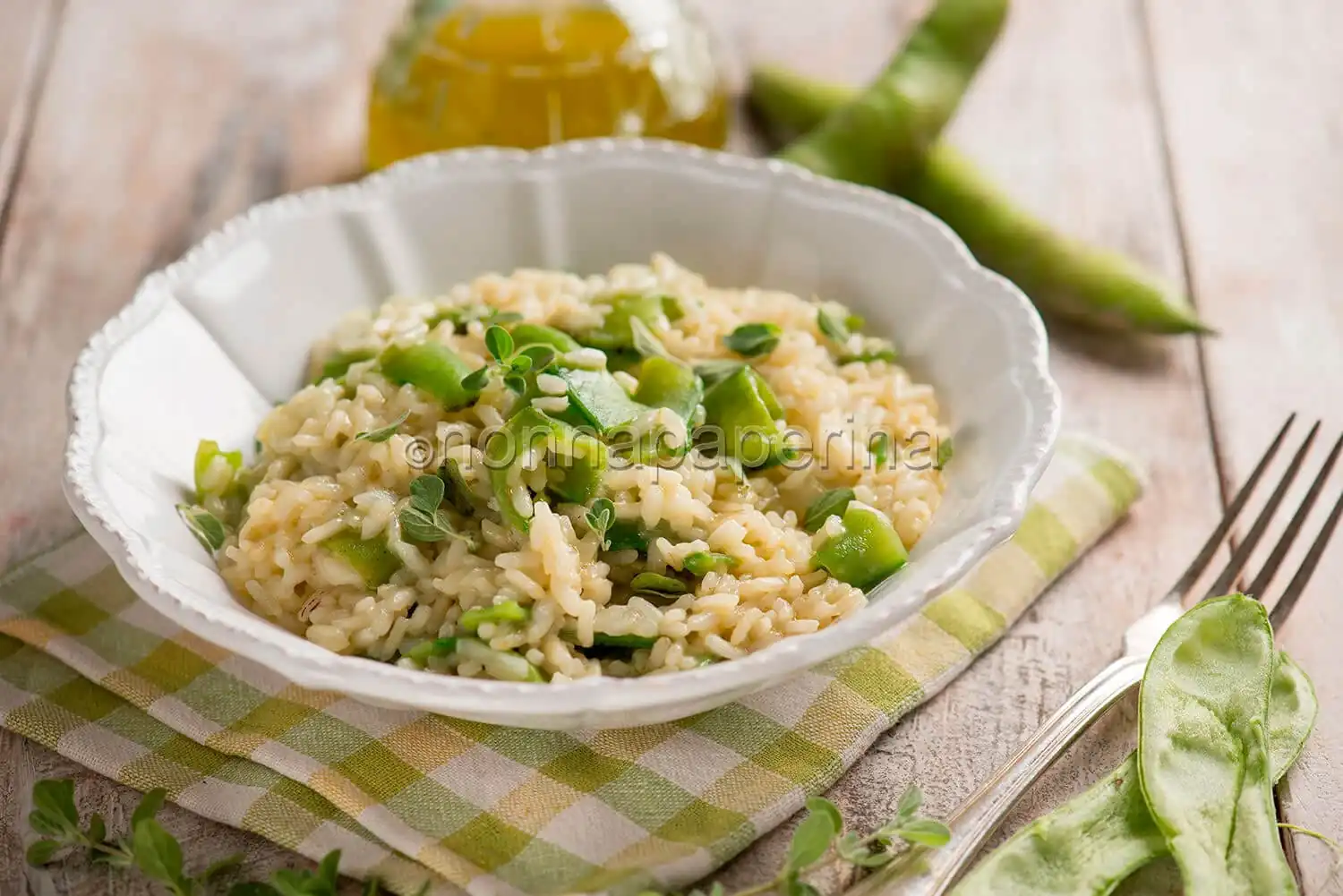 Risotto di bucce di fave e patate, splendido recupero