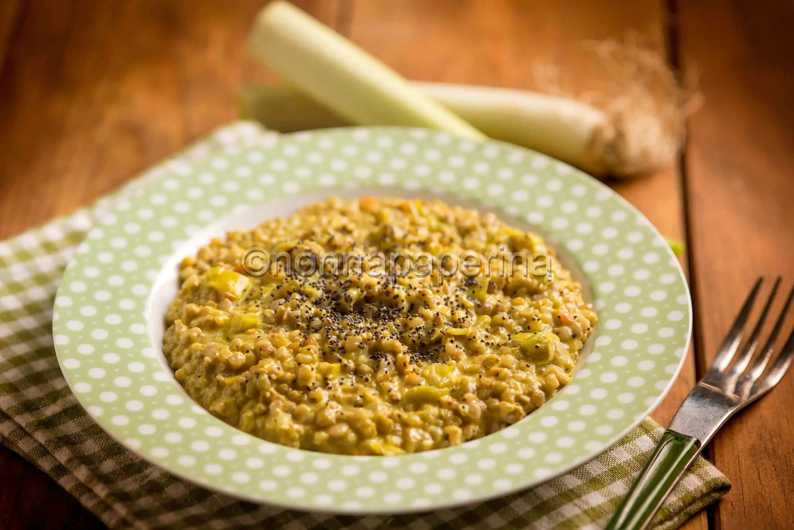Risotto di grano saraceno ai porri con panna speziata