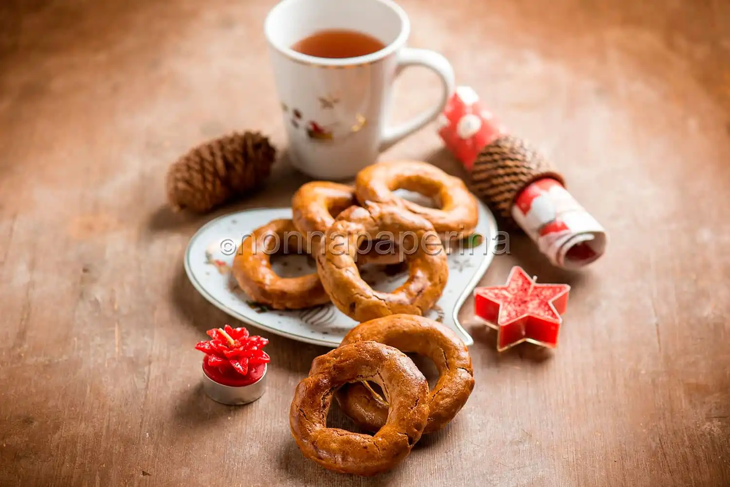 Roccocò alle mandorle per un dolce Natale