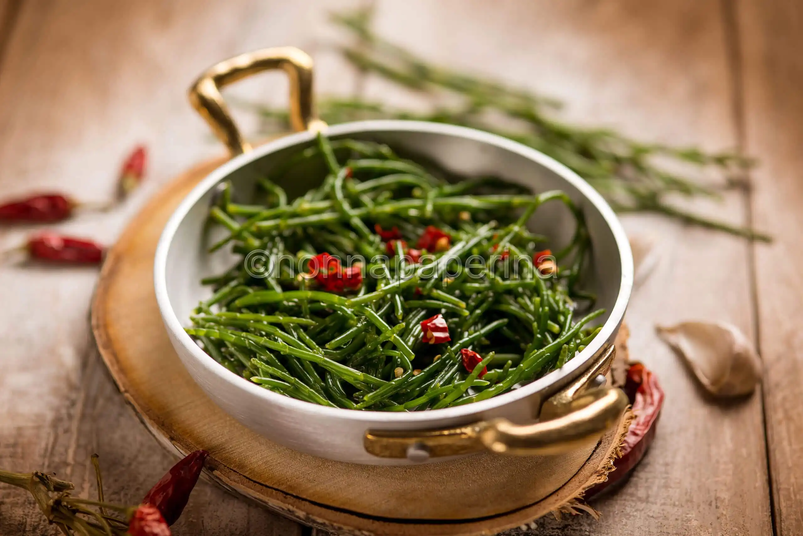 Salicornia in padella, un contorno per tutte le occasioni