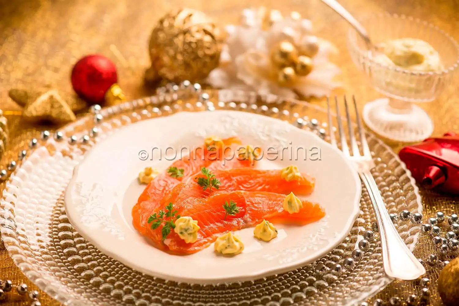 Salmone marinato al cerfoglio