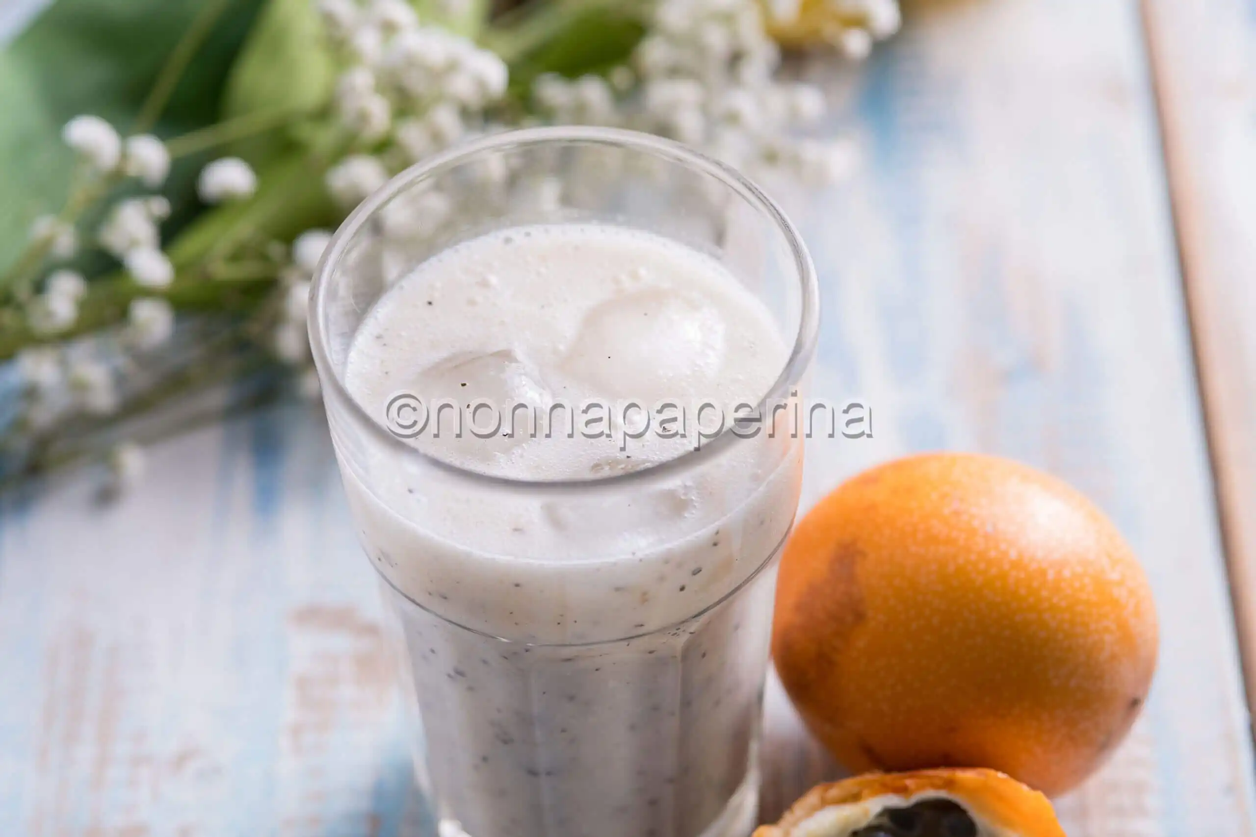 Smoothie di granadilla e banana, una bevanda esotica