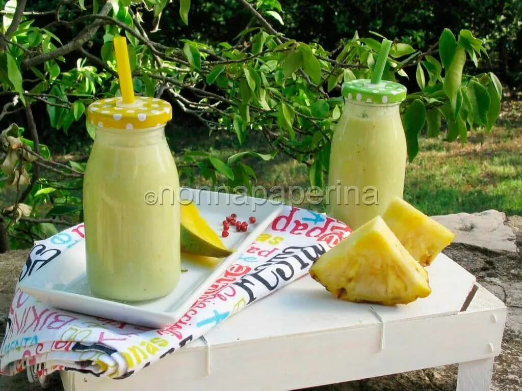 Smoothie esotico al pepe rosa: l’ideale per una merenda sana e creativa