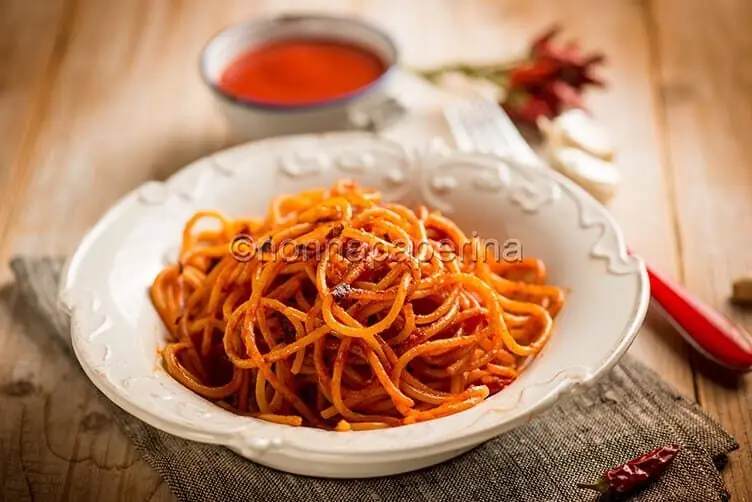 Spaghetti all’assassina, un primo piatto pugliese