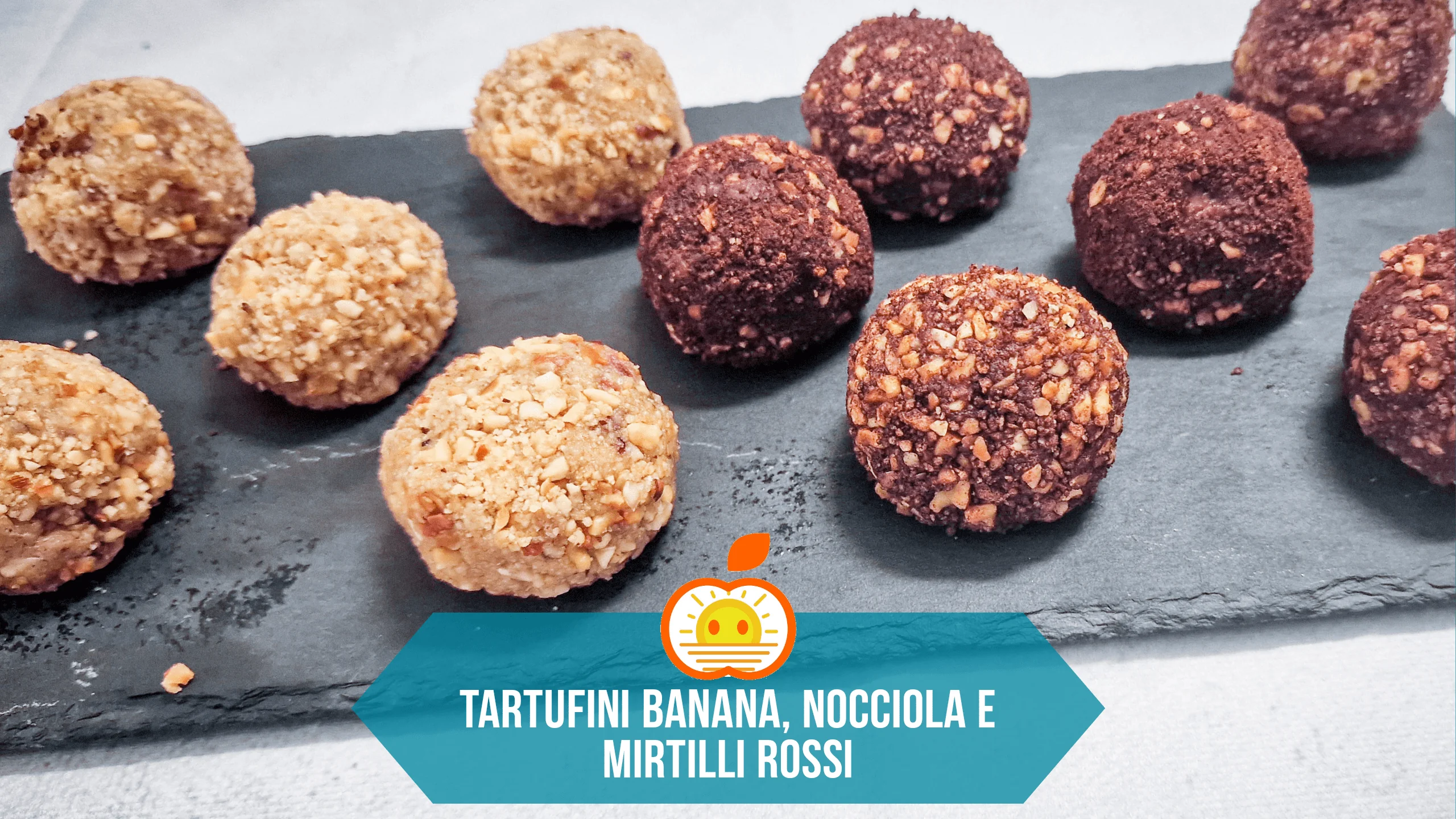 Tartufini banana, nocciola e mirtilli rossi con Bimby