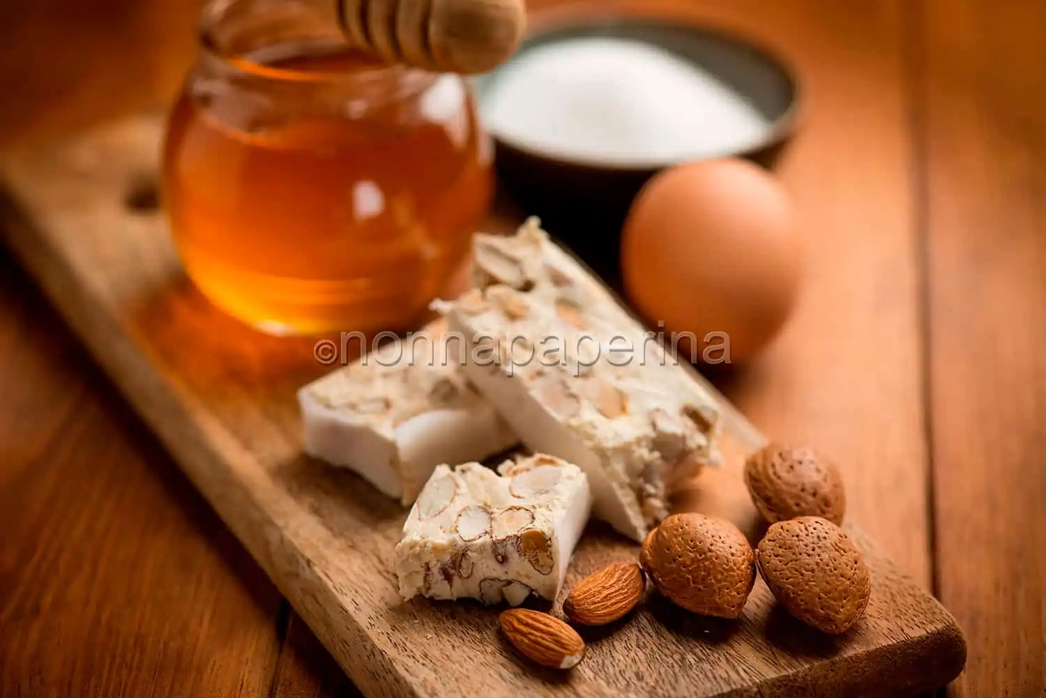 Torrone morbido con le mandorle, una delizia!