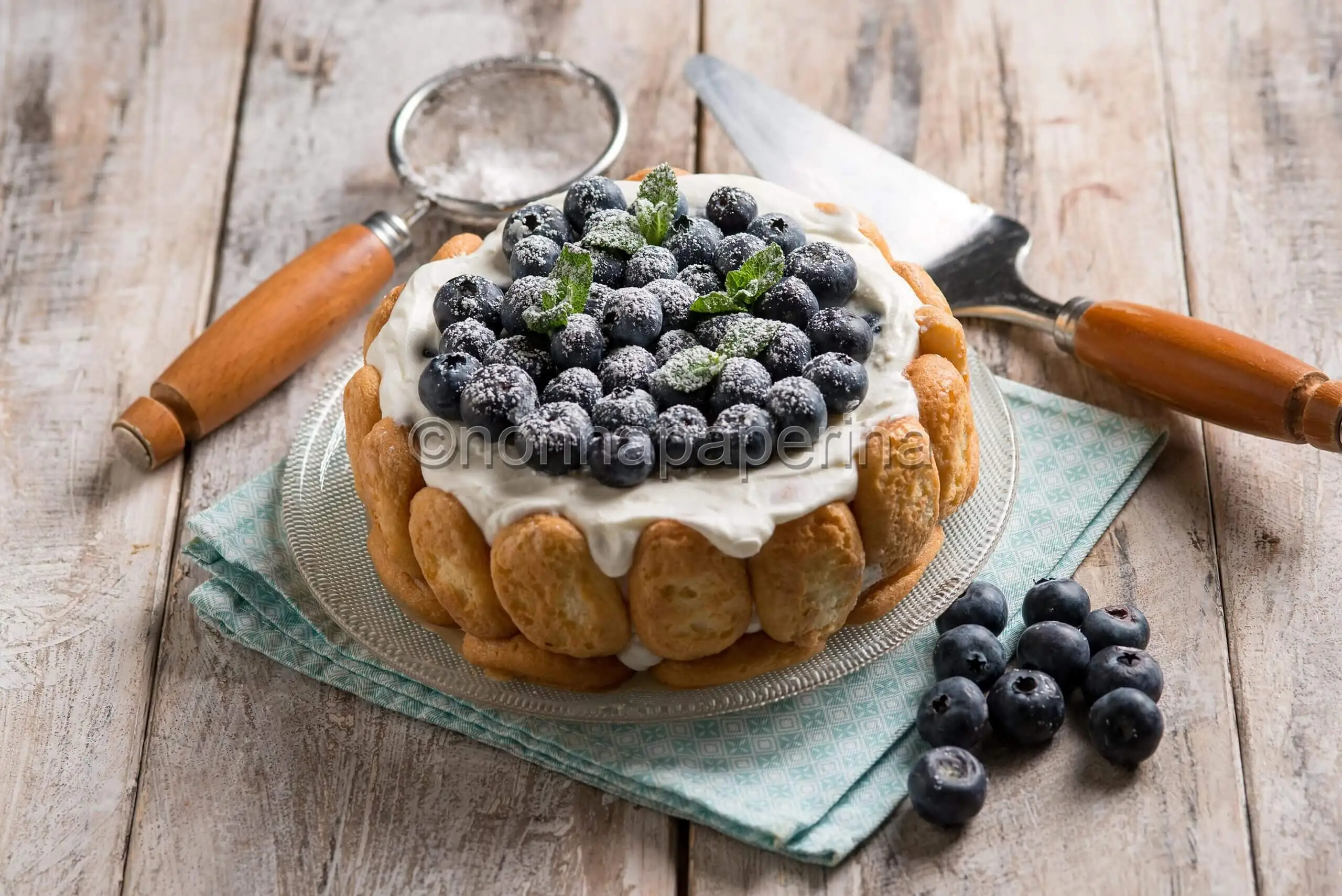 Torta allo yogurt e mirtilli, una torta facile da fare