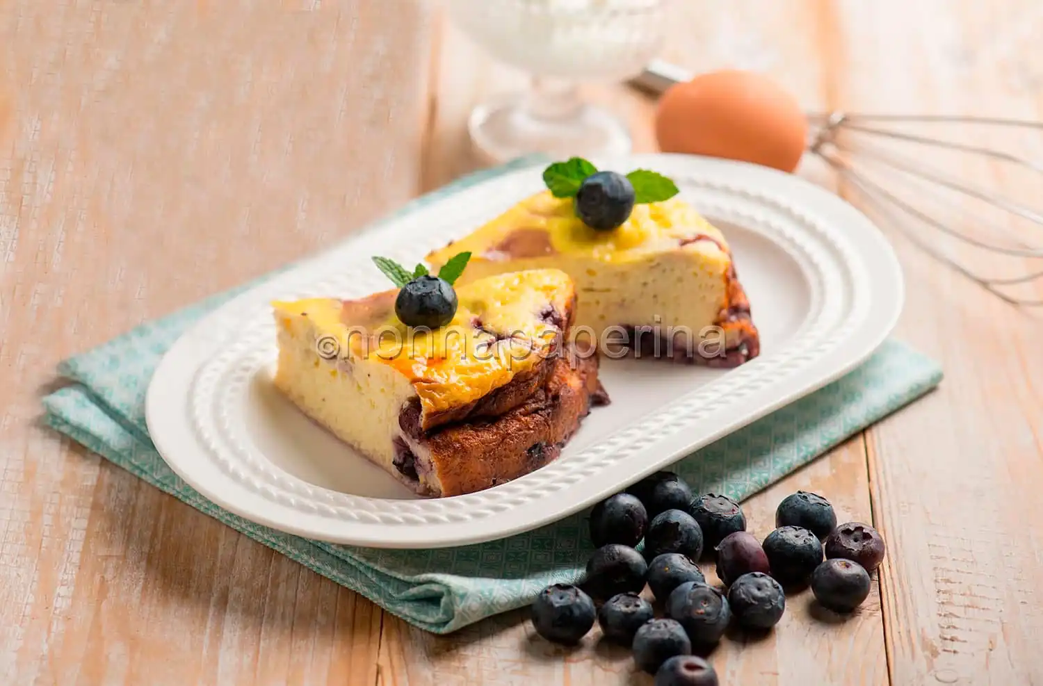 Torta con Skyr e mirtilli, un dolce dal sapore diverso