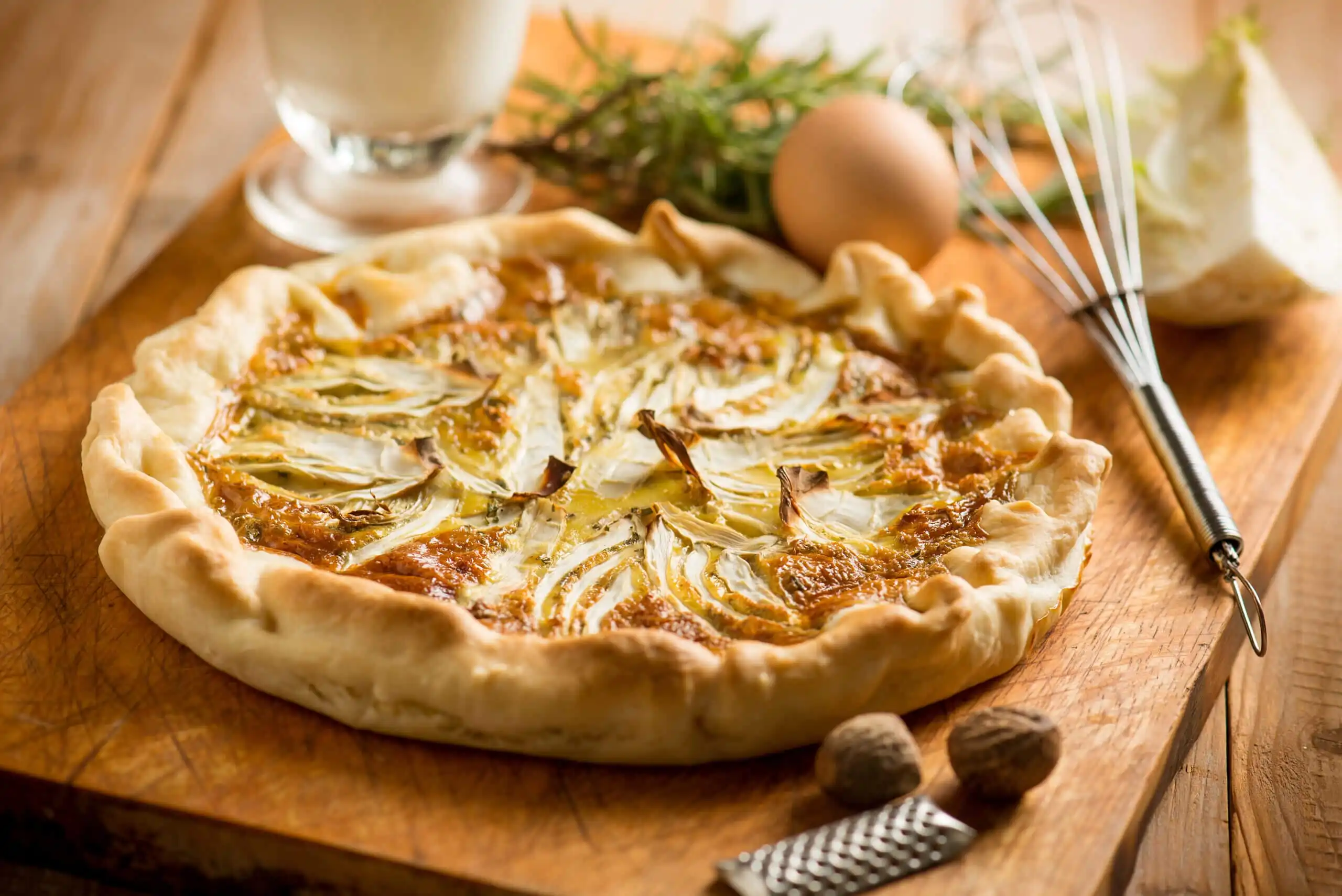 Torta salata con finocchi e cocco, dolce e salata