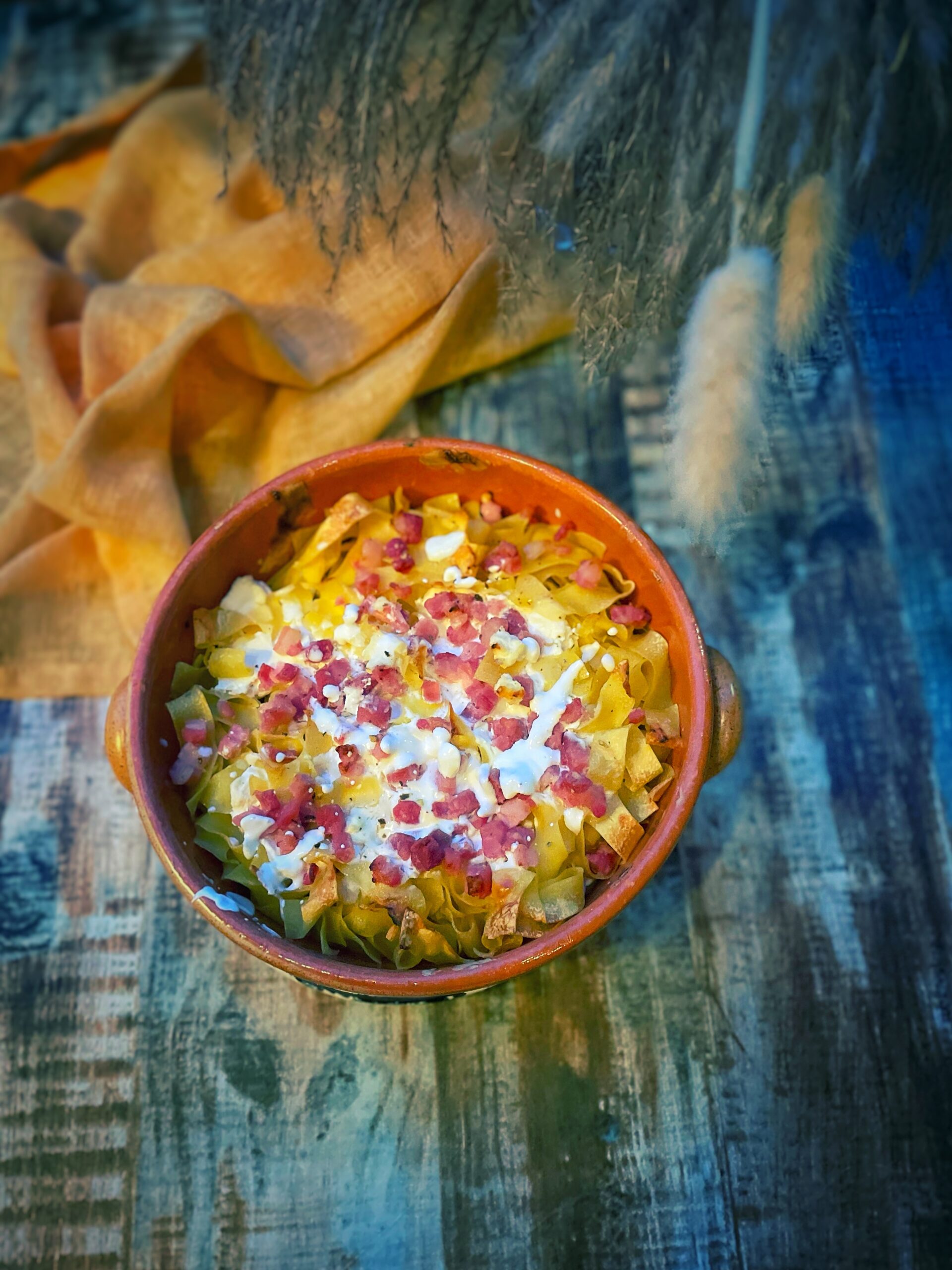 Túrós csusza, pasta fresca ungherese con formaggio