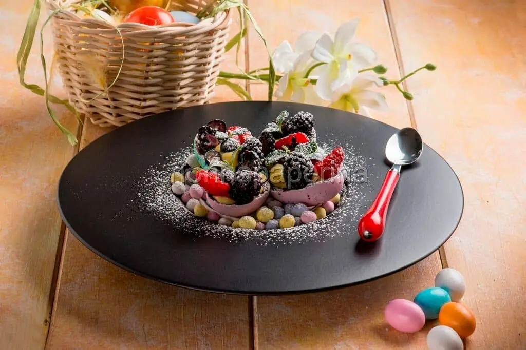 Uova di cioccolato ripiene: una ricetta da leccarsi pure le mani!