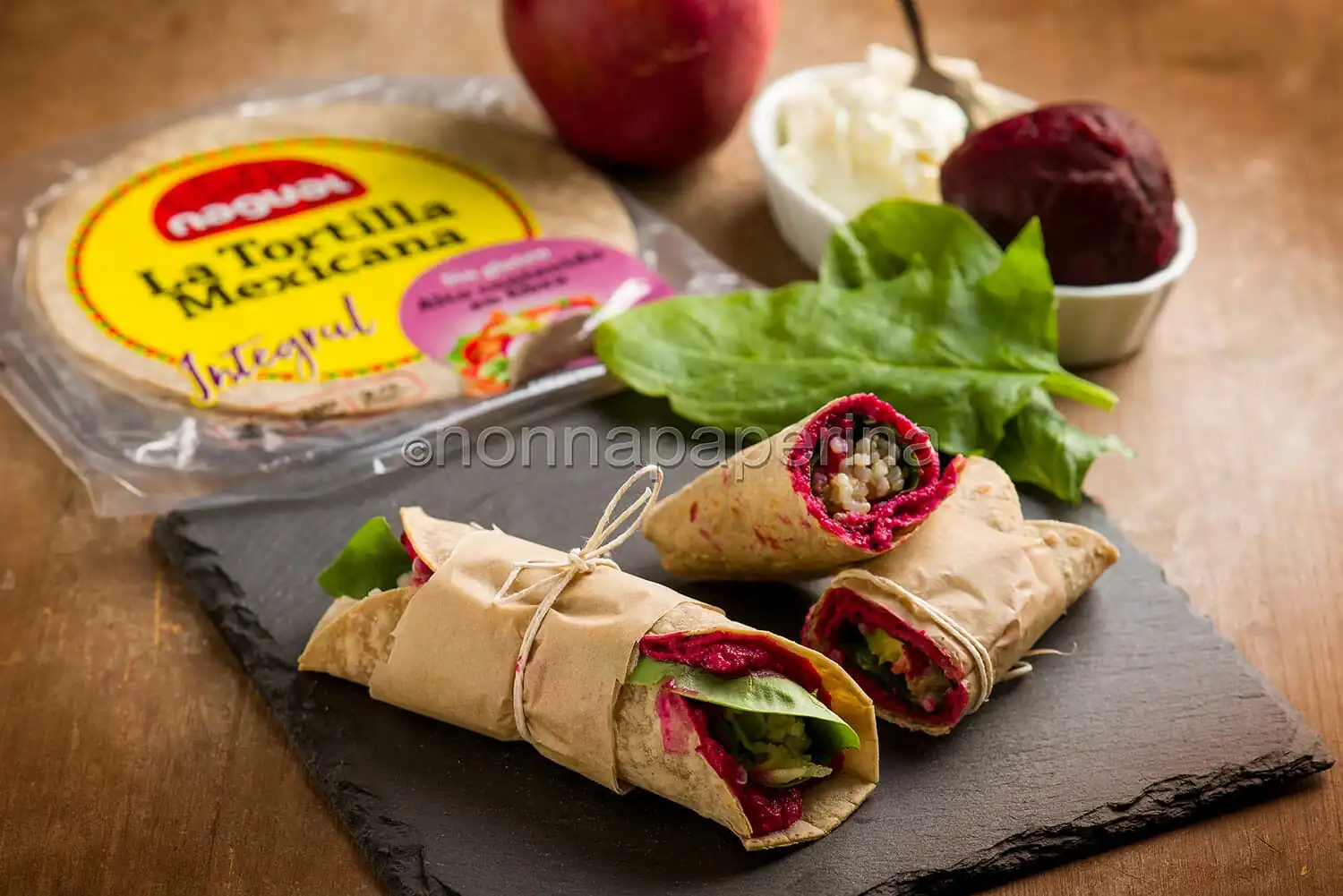 Wraps con barbabietole e formaggio, un piatto insolito