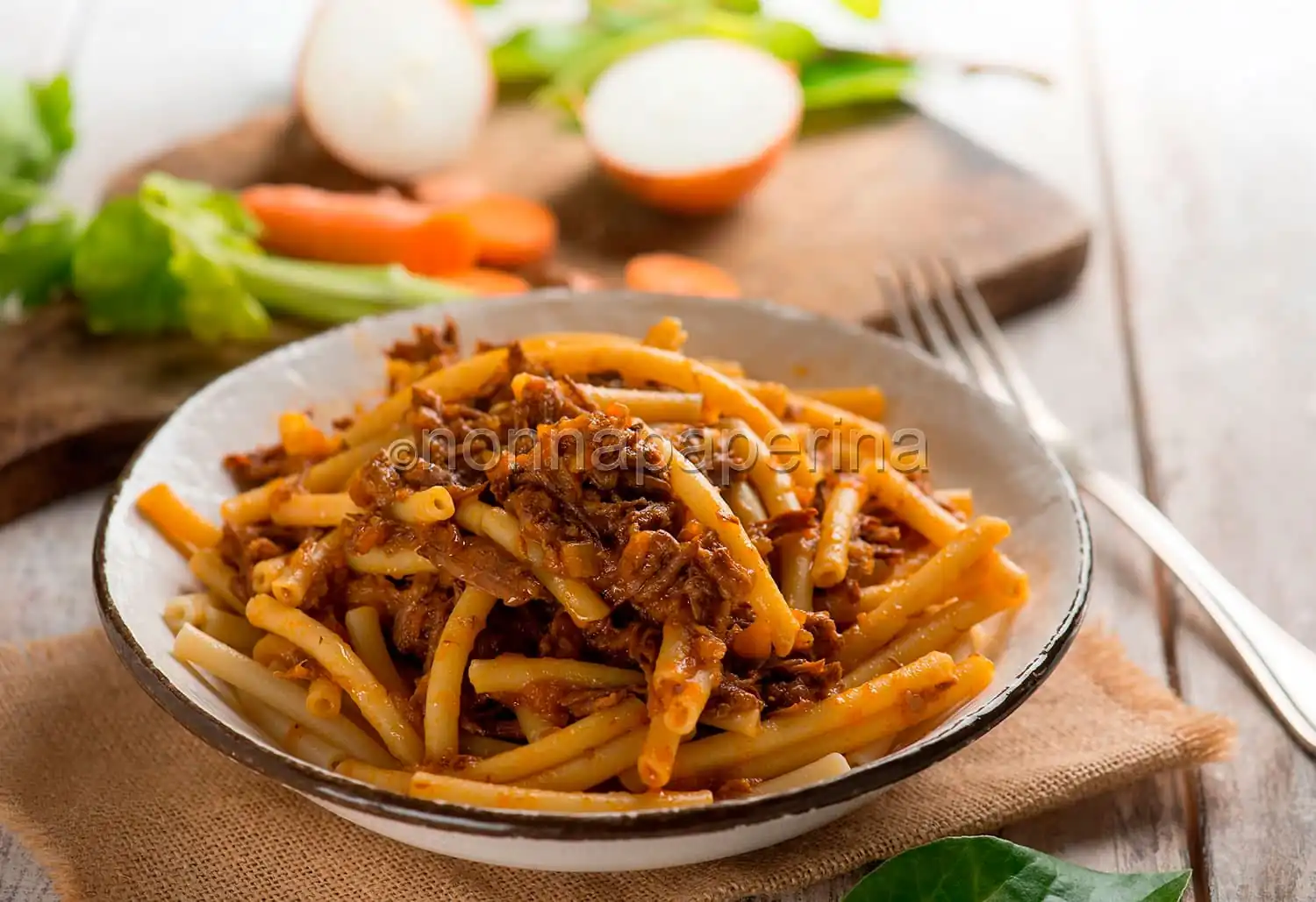 Ziti alla genovese, simbolo della gastronomia italiana