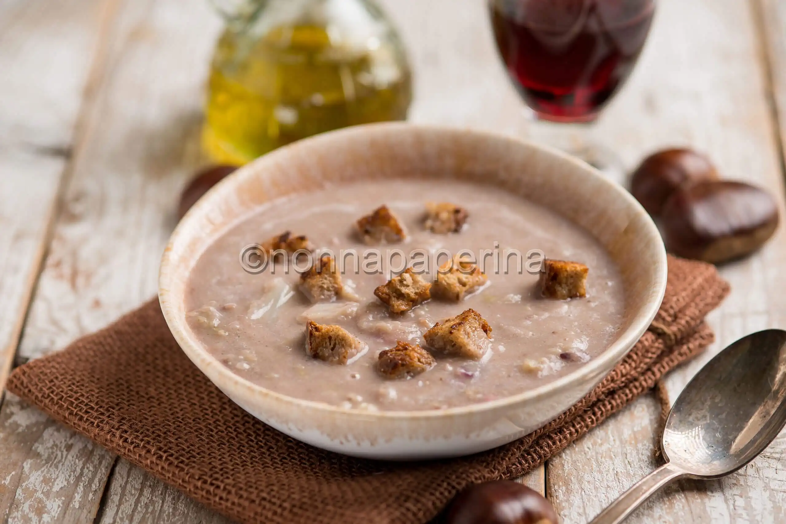 Zuppa di castagne e verza, un piatto per l’autunno