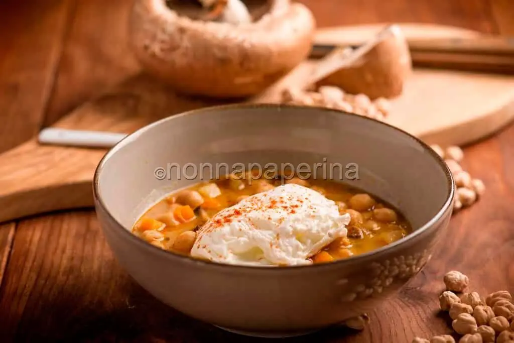 Zuppa di ceci e funghi, una sinfonia di sapori