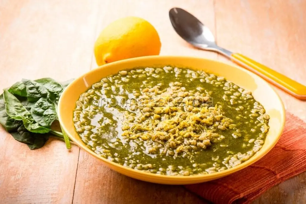 Zuppa d’orzo e bietole al limone: un piatto di salute