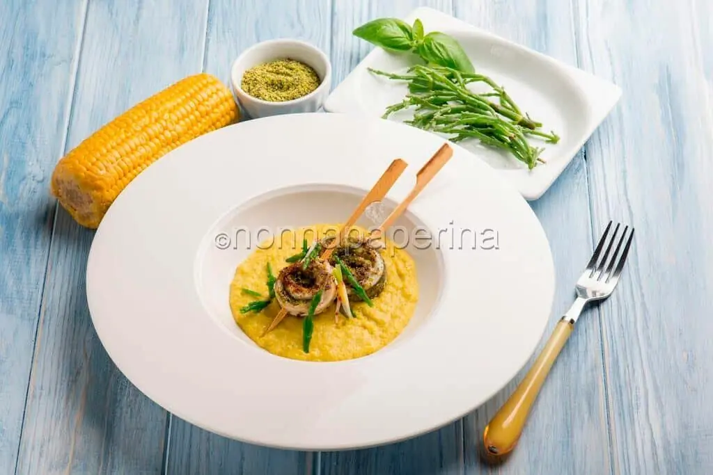 Zuppetta di mais con girelle di aguglia: un piatto squisito!